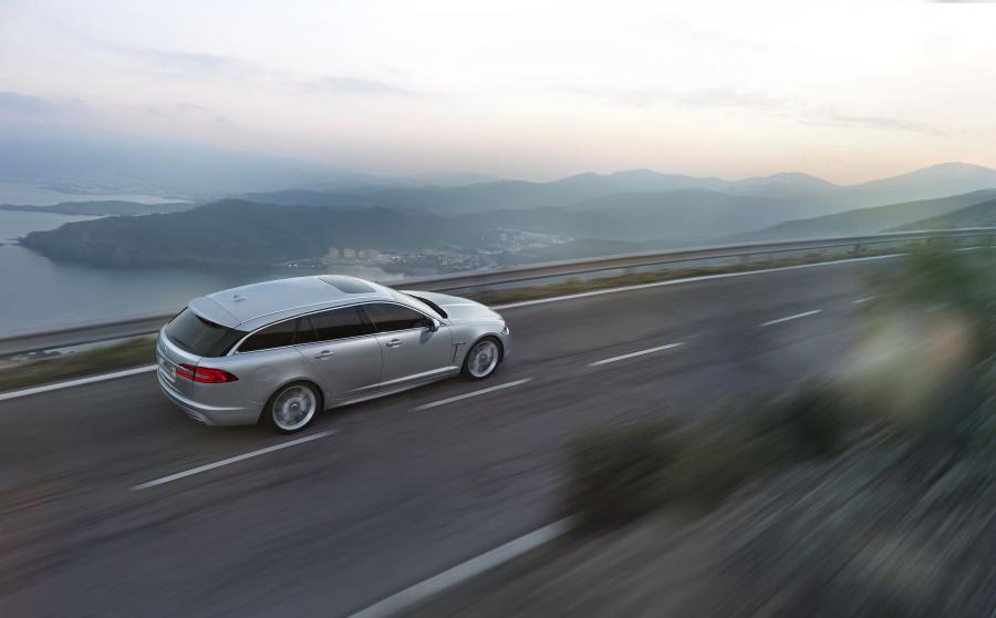  Jaguar XF Sportbrake 2012 года  (фото 45 из 63)
